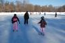 Amber and the girls were the only ones with skates - the rest of us watched